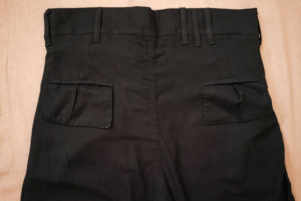 Vase Trousers ||| Hour 33