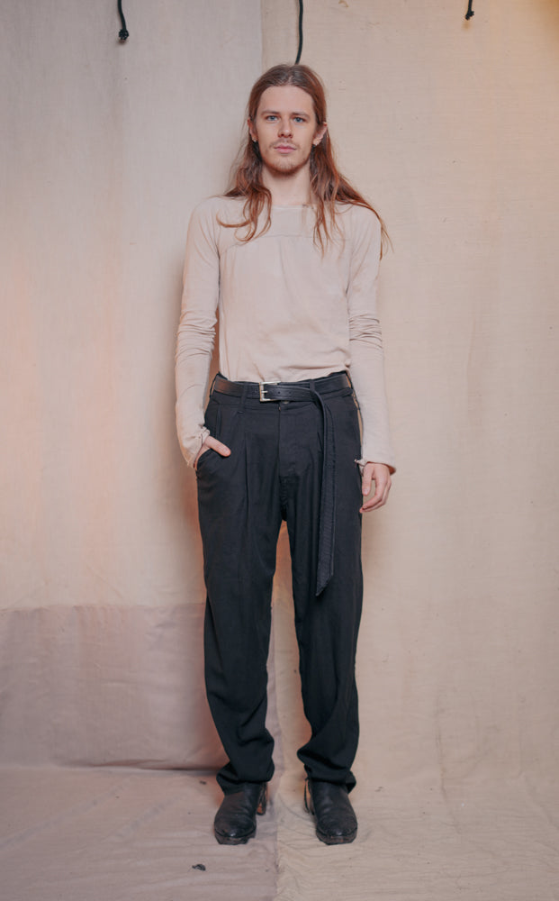 Vase Trousers ||| Hour 33